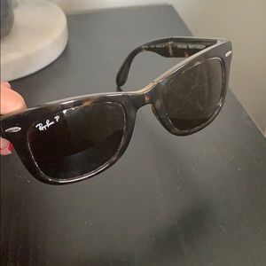 Women’s Ray Bans Wayfarer Foldable Polarized